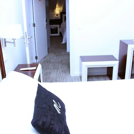 Montenegro Compostela Hotell 2*