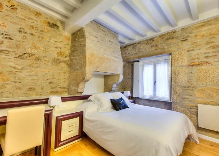 Hotel Montenegro Compostela 2*