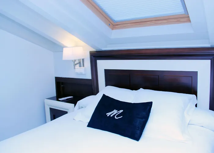 Hotell Montenegro Compostela 2*