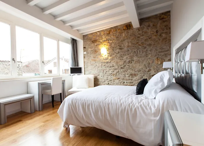 Montenegro Compostela 2* Santiago de Compostela