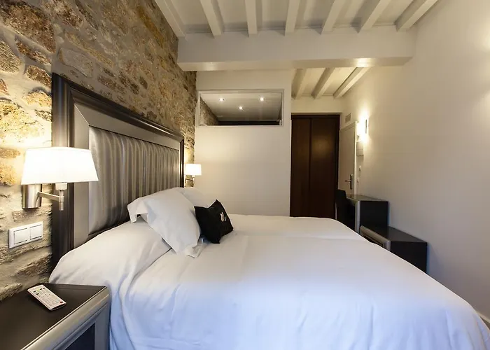 Montenegro Compostela 2* Santiago de Compostela