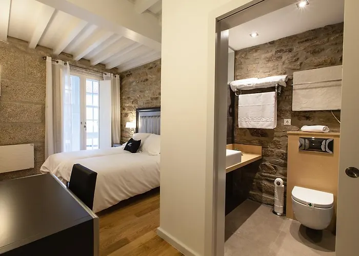 Montenegro Compostela Hotell 2*