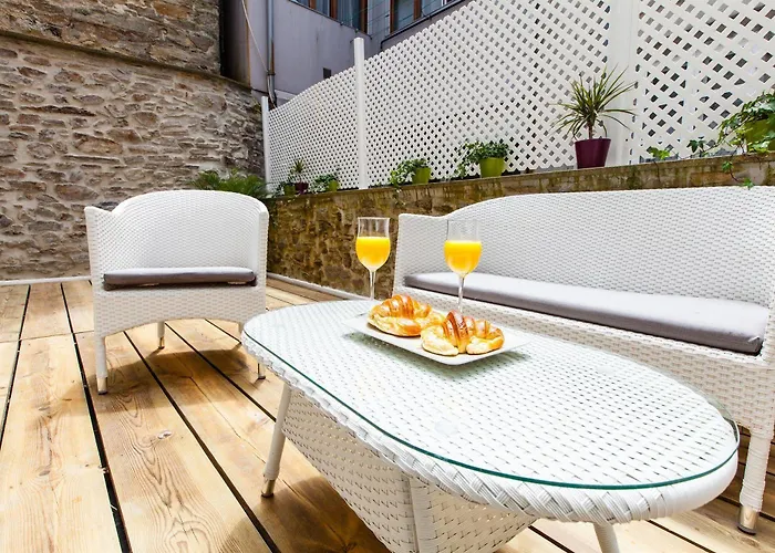 Montenegro Compostela 2*